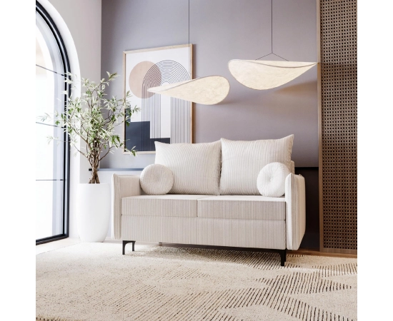 Nowoczesna mała sofa z małymi okrągłymi poduszkami Lion Small